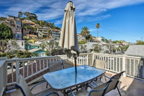 Tropical Island Escape with Deck, Walk to Avalon Bay